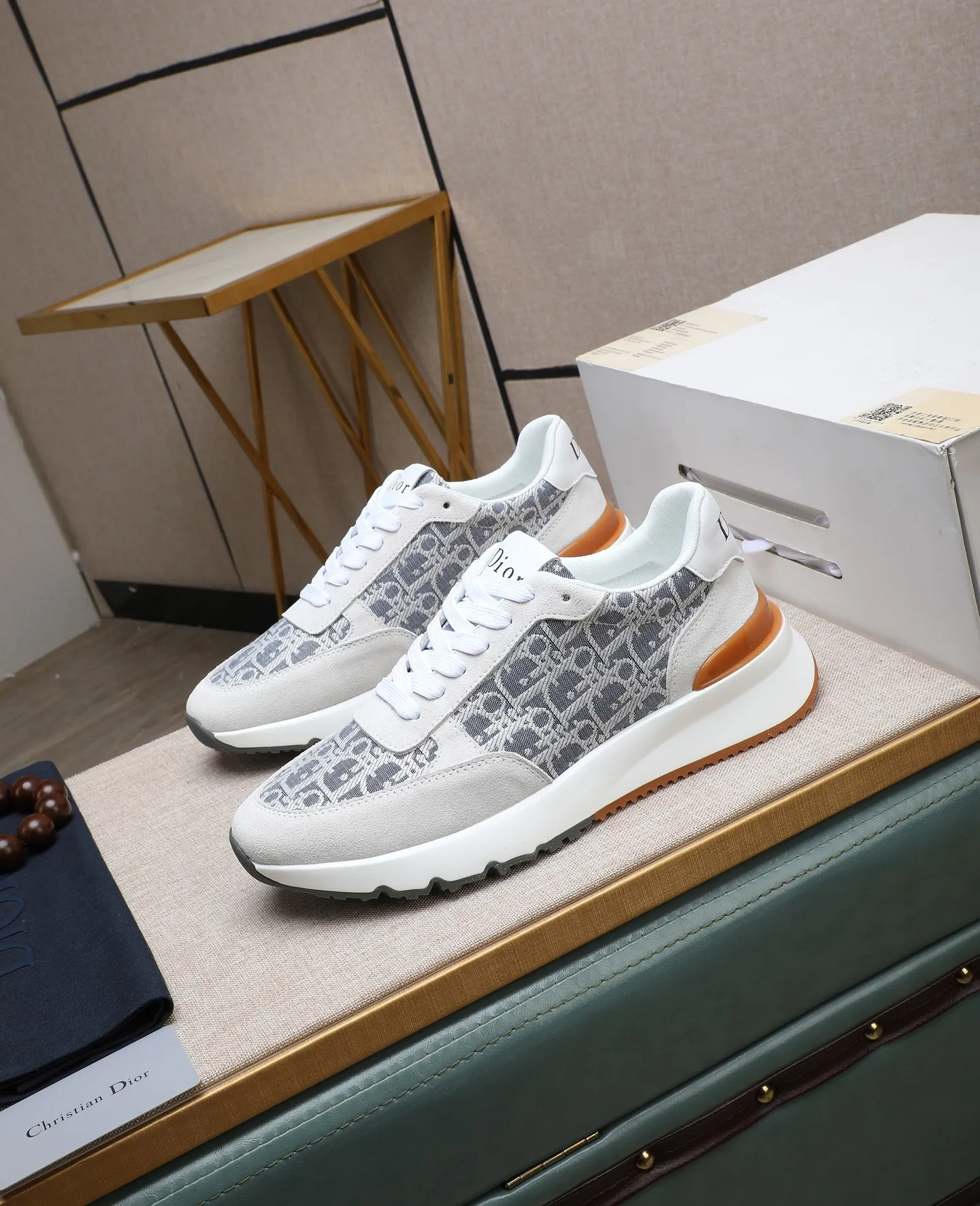 Men's men's shoes💰460 🌹🌹[Dior] latest model🙈original replica! 👟👟👟You can go to the top-notch workmanship. The upper is made of Italian 🇮🇹imported cowhide. The mesh lining is suitable for travel. The original replica outsole makes it suitable for all kinds of travel, showing low-key luxury. Let quality speak for itself. Color: Size: 38-44